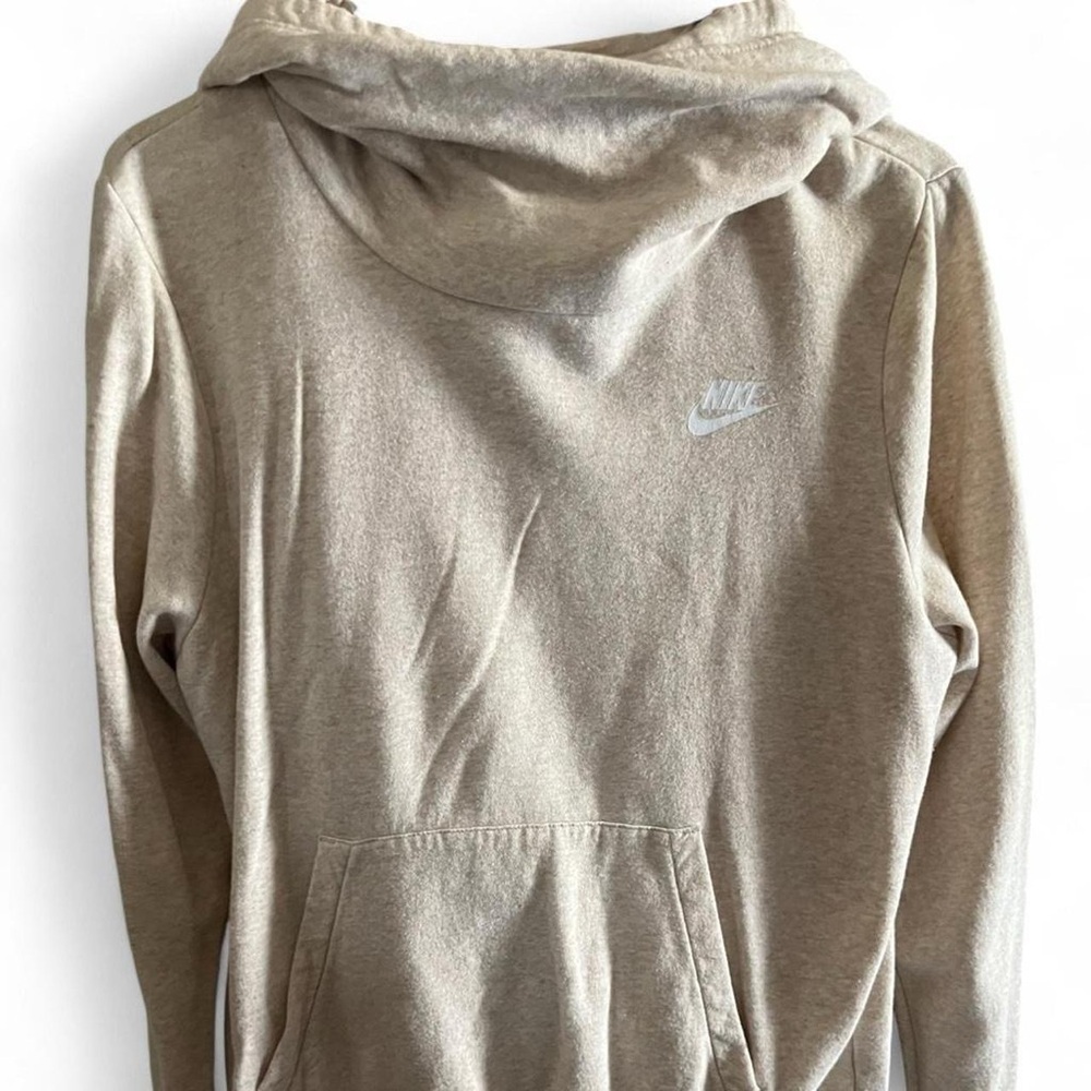 Nike Men’s Sportswear Club Fleece Hoodie and Sweatpants Set in Light Beige